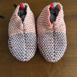 Bombas Toddler Slippers - size 5-7